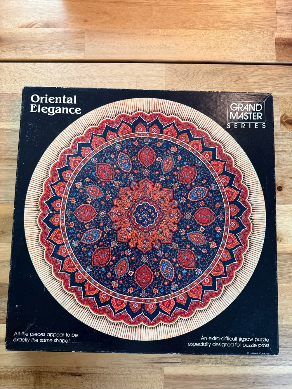 Springbok Circular Jigsaw Puzzle Oriental Elegance PZL3609